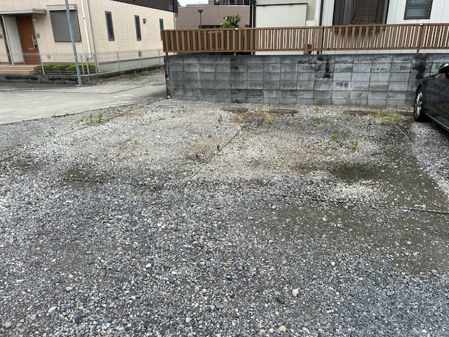 青木・グレイスラル駐車場の月極駐車場3