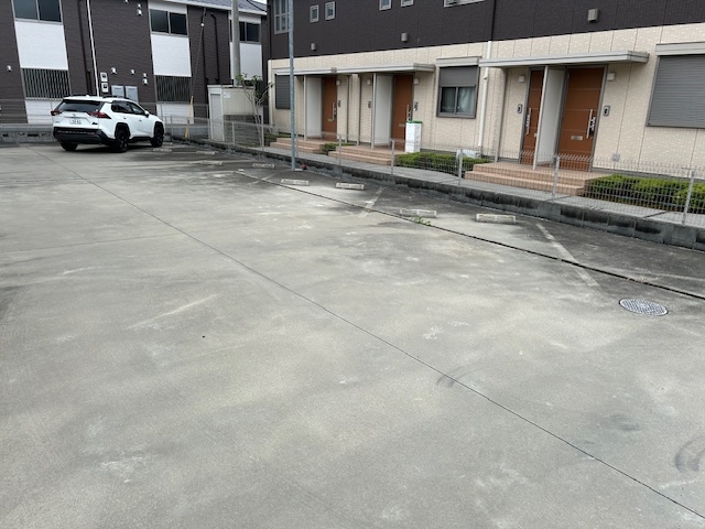 青木・グレイスラル駐車場の月極駐車場7