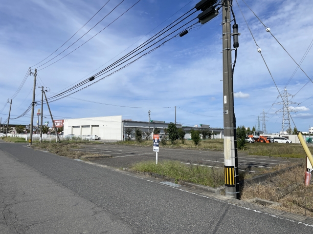 フレスポ横越の月極駐車場