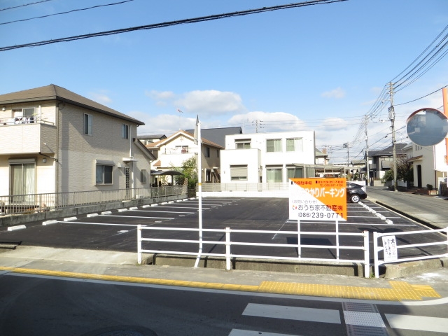 原尾島ひかりパーキングの月極駐車場