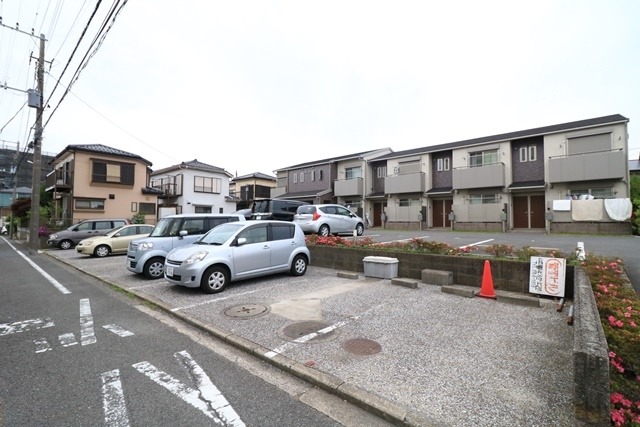 コーポ下倉田駐車場の月極駐車場