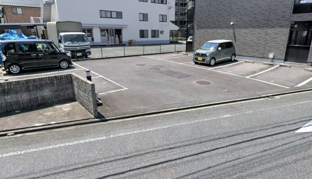 アンプルール リーブル GREEN駐車場の月極駐車場