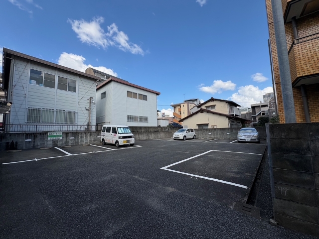 祖原パーキングⅡの月極駐車場2