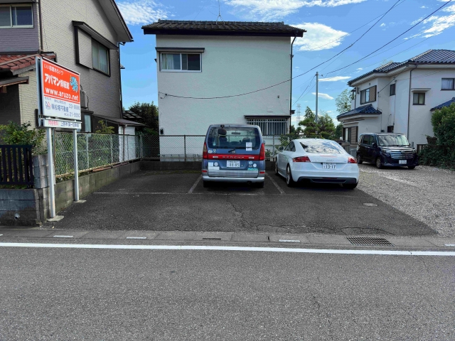 上野本第一駐車場の月極駐車場2